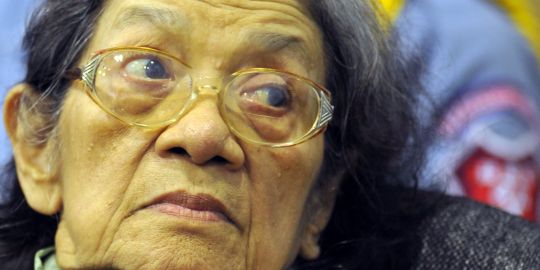 Atteinte d Alzheimer, l ancienne première dame khmère rouge déclarée inapte à un procès