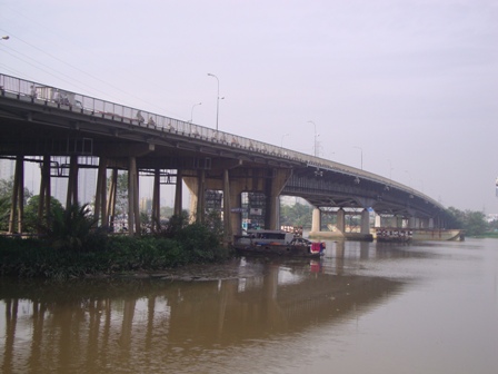Thành phố Hồ Chí Minh Hạn chế giao thông trên cầu Sài Gòn