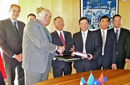 France aids urban development funds from Da Nang and Can Tho
