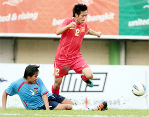 SEA Games 26 Vietnam trounce Laos 3-1