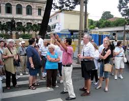 Vietnam welcomes 4 83 million foreign tourists