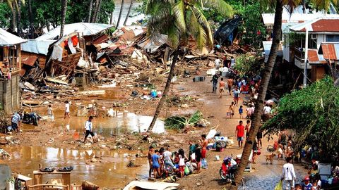 Tempête aux Philippines 440 morts dans des inondations
