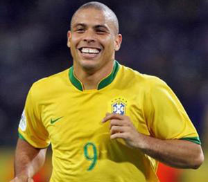 胖罗 出任2014年世杯组委会主席