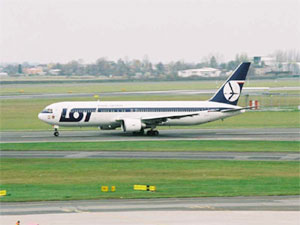 LOT Polish Airlines slashes the price of a return ticket to Europe