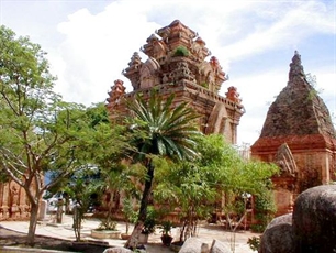 Eighth-century artifacts discovered in Binh Thuan