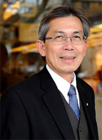 GS TS Nguyễn Hùng “Thầy của những phát minh”