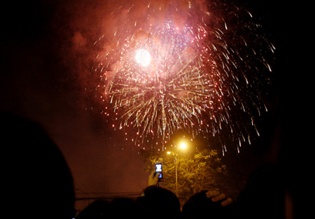 Hanoi to let off fireworks at 29 places during Lunar New Year’s Eve