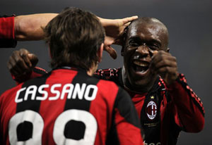 意甲综合：ＡＣ米兰大胜　那不勒斯紧追