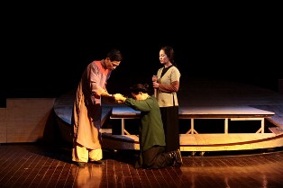 Hà Nội Rộn ràng sân khấu đầu xuân