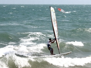 Windsurfing World Cup opens in Vietnam