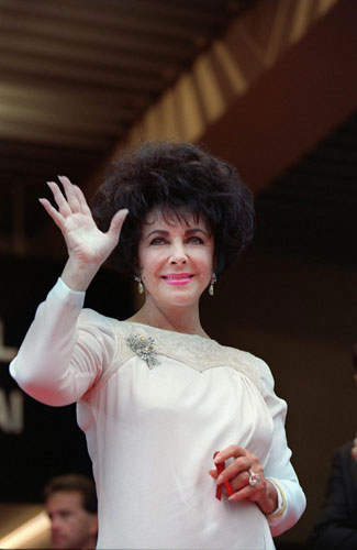 一代巨星伊丽莎白泰莱去世