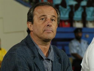 一名得到高度评价的越南国家队主教练的教练候选人