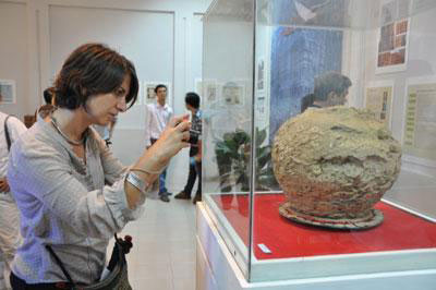 “占族塔寺——神秘的建筑”展览会