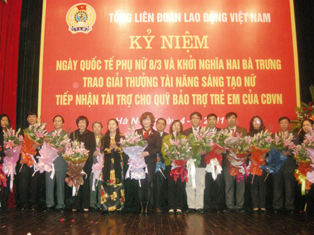 6 nhiệm vụ và giải pháp chủ yếu của các cấp Công đoàn nhằm thực hiện thắng lợi nghị quyết Đại hội XI của Đảng
