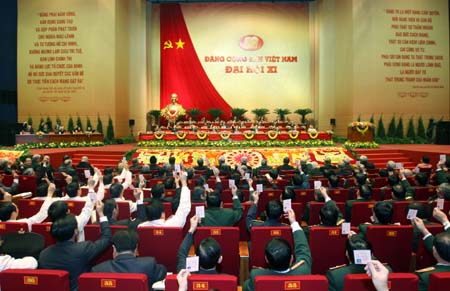 Ðổi mới nội dung, phương thức hoạt động của mặt trận và các đoàn thể nhân dân