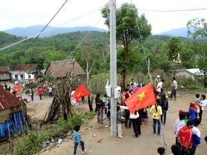 100 thôn, buôn ở Phú Yên có điện lưới Quốc gia