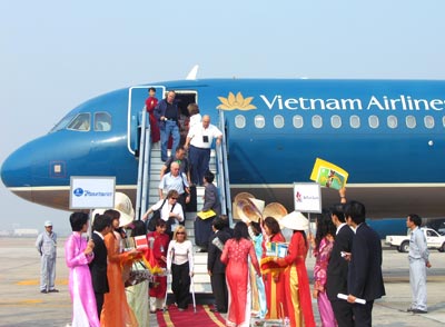 More than 1 97 million foreign tourists flock to Vietnam in four months