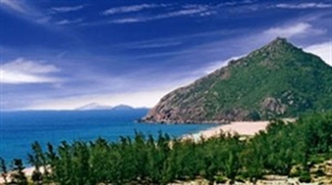 Nhon Hoi economic zone attracts six tourism projects