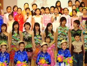 Học sinh Việt Nam ở Trường phổ thông 282 Mát-xcơ-va LB Nga