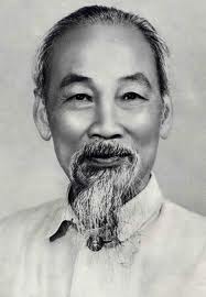 Hồ Chí Minh, chiến sĩ lỗi lạc của phong trào cộng sản, công nhân quốc tế