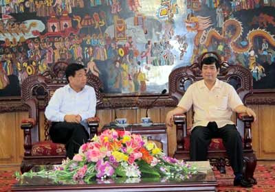 Chủ tịch UBND tỉnh Phùng Quang Hùng làm việc với Đoàn công tác của Ủy ban Kinh tế Quốc hội