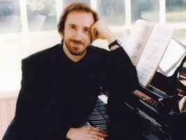 Soprano paola stafficci and pianist stefano ragni in concert at Hanoi opera house