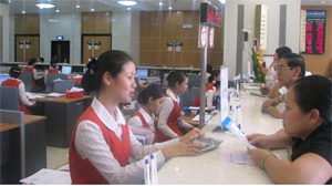 Những hệ luỵ từ “cuộc đua” lãi suất cao