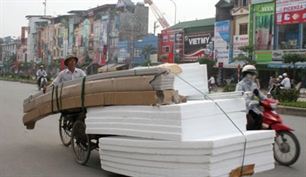 Hà Nội xóa xích lô “dù”