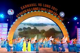 Un amusant carnaval de Ha Long 2011