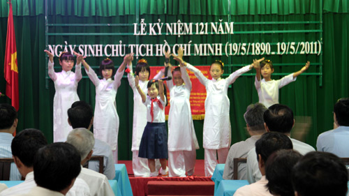 Việt kiều Campuchia nguyện làm theo lời Bác