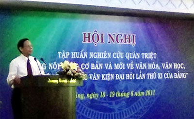 Quán triệt những nội dung quan trọng về văn hóa, văn học, nghệ thuật trong các Văn kiện Đại hội XI của Đảng
