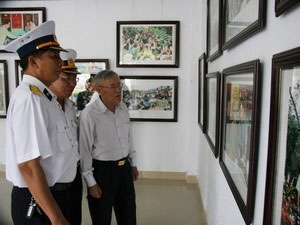 《传奇大将武元甲的101个瞬间》图片展开幕