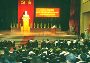 Thực hiện Nghị quyết Đại hội XI của Đảng bằng những chương trình hành động cụ thể