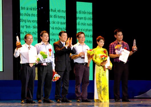 Lễ trao Giải Báo chí Quốc gia năm 2010