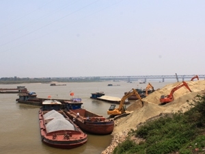 Nguy cơ tai nạn giao thông đường thủy ở Hà Nội