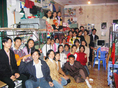 Kỳ tích tình yêu của du học sinh Việt ở Pháp