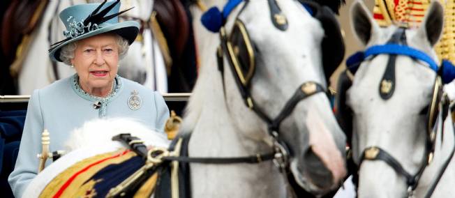La Grande-Bretagne célèbre les 85 ans de la reine Elizabeth