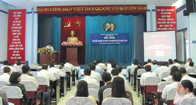 Trung tâm Thông tin Điện lực tổ chức chương trình tập huấn báo chí truyền thông 2011