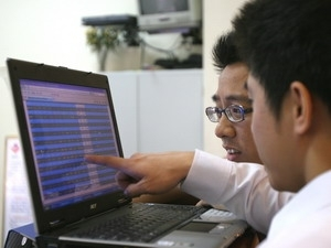 Phiên đầu tuần, VN-Index tăng nhẹ