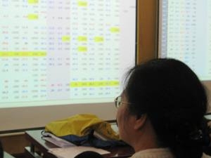 Hai sàn cùng giảm điểm