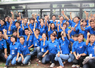Sinh viên Hà Nội tình nguyện về cơ sở