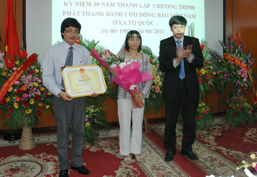 Nhịp cầu với người xa quê