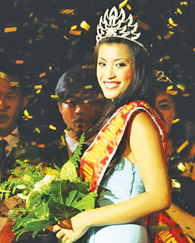 阮芳英在欧洲越南人小姐选美大赛折桂