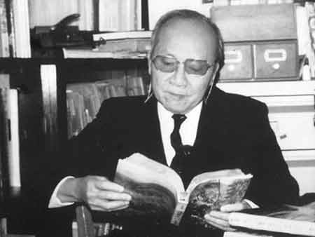 Giảng đường Trường Đại học Cầu đường Pháp được mang tên Gíao sư Hoàng Xuân Hãn