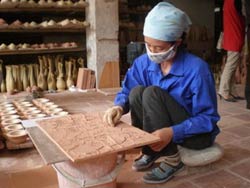 Hanoi Attempts To Promote Craft Village Tourism