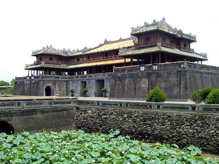 Toward the 2012 National Tourism Year in Thua Thien - Hue