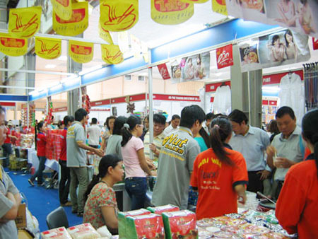 Thailand Trade Exhibition 2011 opens in Hanoi