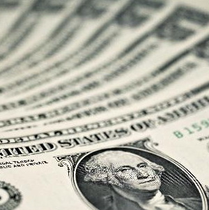 Ngày 24 8, tỷ giá bình quân liên ngân hàng tăng lên 10 đồng