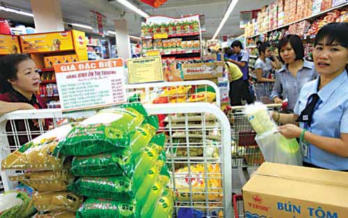 561 places sell stabilised-price goods in Hanoi