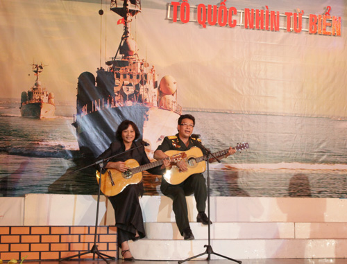 Hát vì biển đảo yêu thương